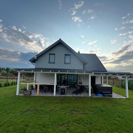 Villa Dom z Jacuzzi Jastrzęba Góra Morze Przygód Mieroszyno Exterior foto